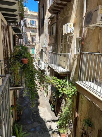 Triscele House - Corrieri Apartment Palermo Exterior foto